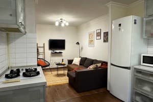 2-ком. ул. Дивногорская 13 (возле ресторана Вилла Олива) 4