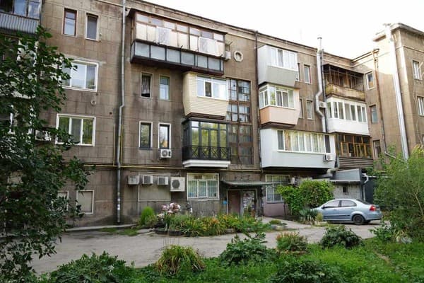 3-ком. VIP, проспект Металургов 5 22