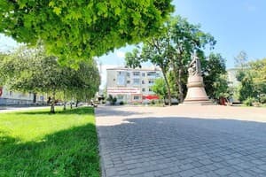 Alex Apartments. White rotunda. 18