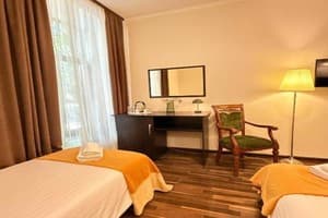 Готель Alex Hotel. Стандарт тримісний  1