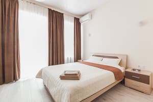 Апарт-отель Apartments near Deribasovskaya . Люкс двухместный с балконом 1