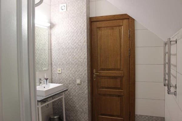 Barin House 21
