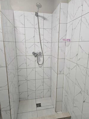 Біля Замку 15