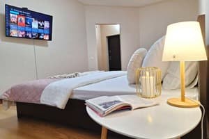 Большая кроватка на Садовом. Alex Apartments 2