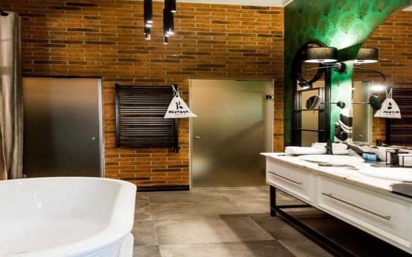 Brik Hotel 23