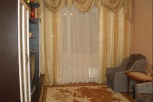 Бульвар Михаила Грушевского, 40 5