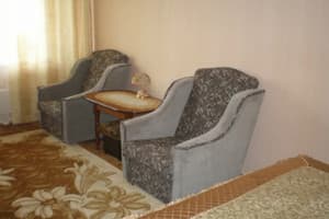 Бульвар Михаила Грушевского, 40 7