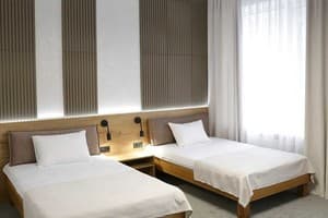 Гостинично-ресторанный комплекс Дубовый гай. Улучшенный двухместный двухкомнатний 4