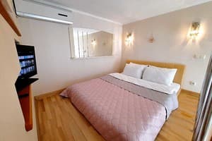 Дворівнева по вул. Юліана Матвійчука. Alex Apartments 17