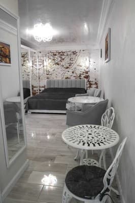ELLING 8