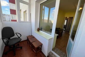 Эспланада возле ТЦ Лавина 11