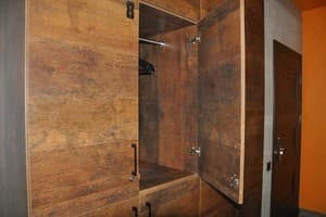 Full House Hotel & Capsule Hostel 14