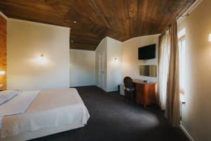 Geneva Park Hotel 5