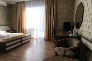 Отель Hermes Resort Hotel. Комфорт трехместный  1