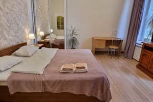Квартира Home Hotel вул. Костьольна, 3