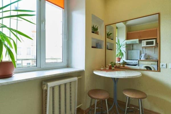 Home Hotel вул. Мала Житомирська, 10-1 8