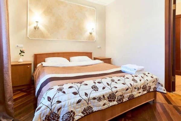 Home Hotel вул. Спасська, 25/17 8