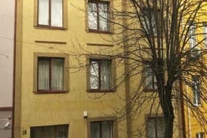 Отель Hotel18