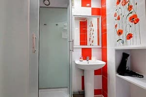 Красное и белое,Alex Apartments (бесконтактное заселение 24/7) 8