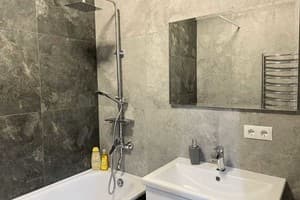 Lutsk, вул. Привокзальна, 10в 15