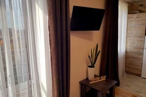 Luxury Apartments, ул. Михаила Мулика, возле авто и ж/д вокзала 6