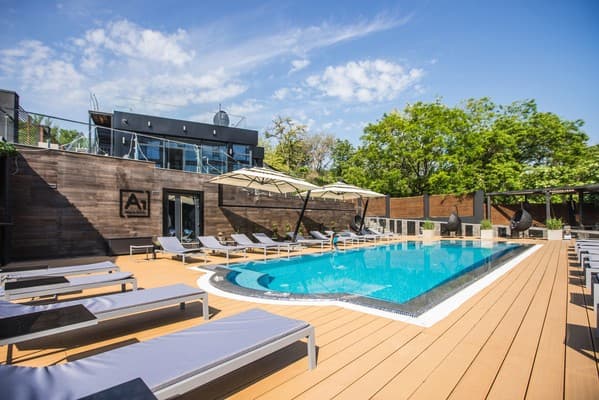 M1 Club Hotel 35