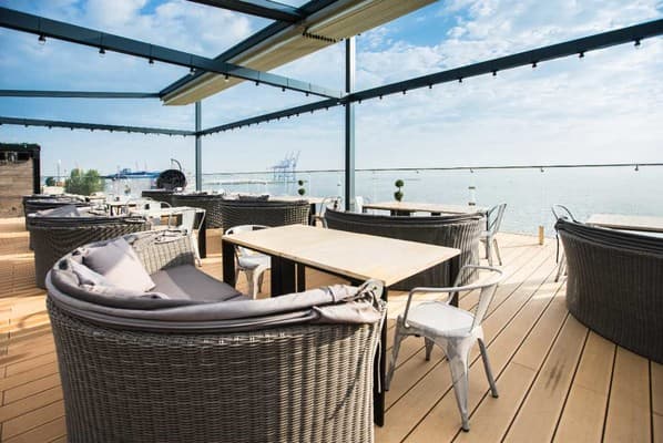 M1 Club Hotel 12