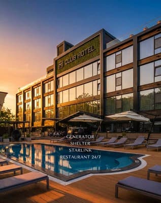 Отель M1 Club Hotel