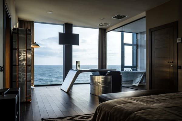 M1 Club Hotel 5