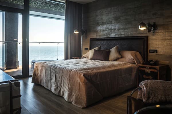 M1 Club Hotel 17