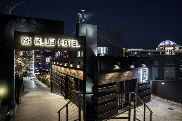 M1 Club Hotel 43