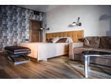 M1 Club Hotel 40