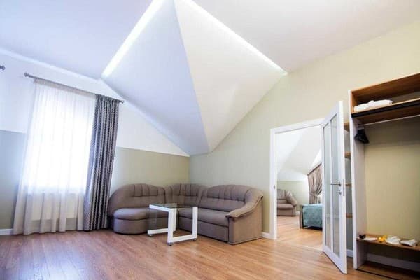 MARISS hotel & business 4