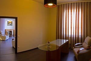 Отель MARISS hotel & business. Люкс двухместный трехкомнатный Bussines 7