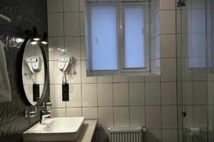 Отель MARISS hotel & business. Студио двухместный с мини-кухней без плиты 9