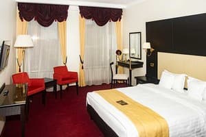 Готель Menorah Hotel. Люкс тримісний Стандарт (тримісне розміщення) 2