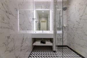 Отель Modern Art-hotel. Делюкс двухместный с 1 или 2 кроватями (завтрак включен) 9