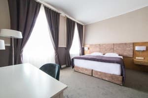Отель Modern Art-hotel. Делюкс двухместный с балконом 2