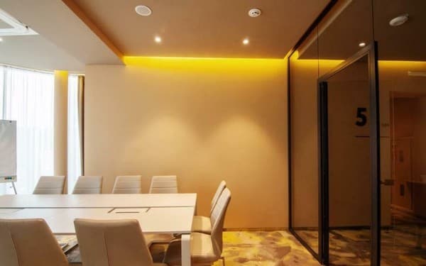 Noble Boutique Hotel 17