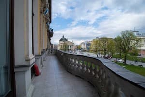 Апарт-отель Opera Passage Hotel & Apartment. Стандарт двухместный Номер с Балконом 303 5