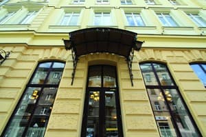 Optima Дворжец Львов 1