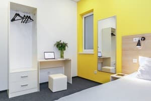 Готель Orange Hotel. Економ двомісний класик без вікна 1