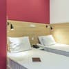 Готель Orange Hotel. Економ двомісний класик без виду 4