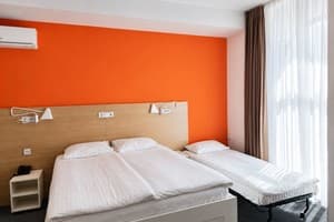 Готель Orange Hotel. Напівлюкс двомісний  4