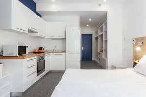 Готель Orange Hotel. Напівлюкс двомісний з міні-кухнею 3