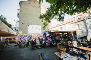 P2b hostel & bar 9