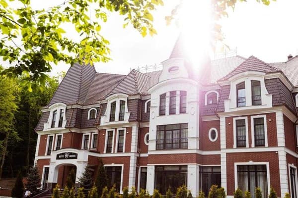 Готельно-ресторанний комплекс PARK HOTEL BRISTOL