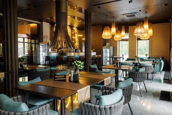 PARK HOTEL BRISTOL 13
