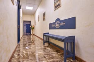 Хостел Perron. Место в женском 6-местном номере  6