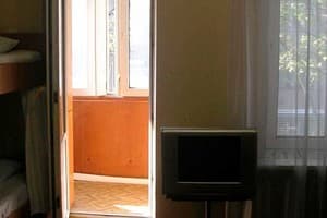 Хостел Пилигрим. Место в общем трехместном номере общий 3